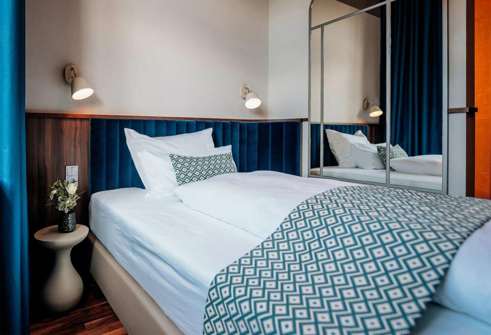 Neuer&ouml;ffnung &mdash; Hotel Amalia startet im ehemaligen Postamt in Landshut