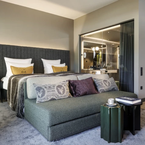 Gand Tirolia Guestroom