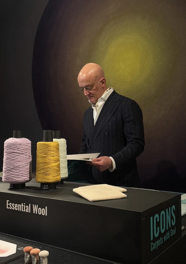 Olaf Kitzig entwirft f&uuml;r die ICONS Carpet Collection von JAB ANSTOETZ